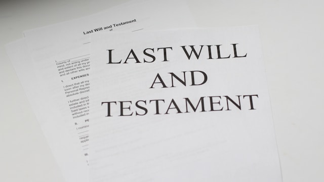 Last will and testament document